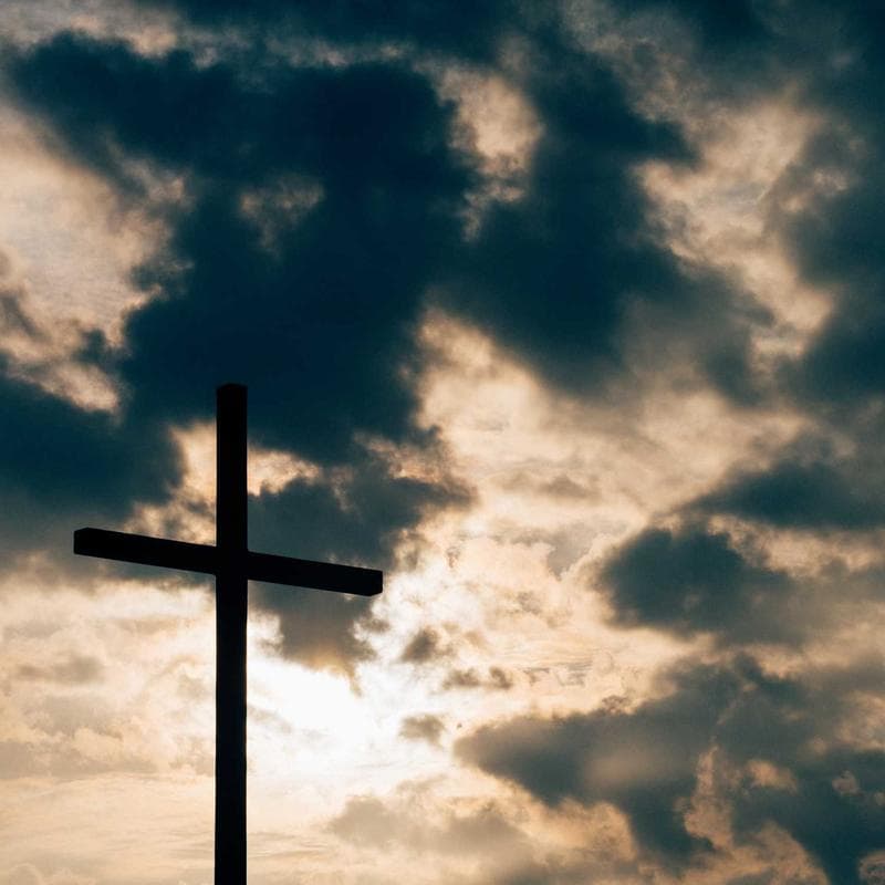 FREE - Old iPhone 8 (Cracked Screen) — main photo